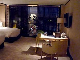 Hotel Malik Continental Нью-Дели Экстерьер фото